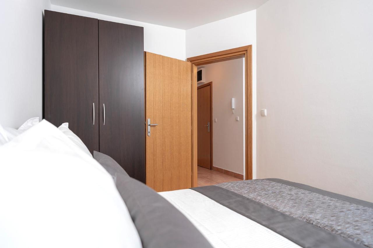 Villa Dalmatia Apartments Бол Екстер'єр фото