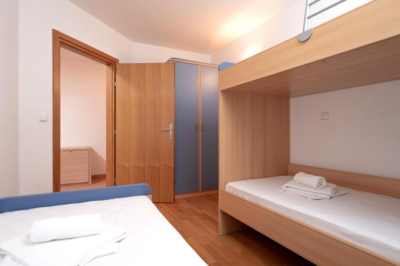 Villa Dalmatia Apartments Бол Екстер'єр фото