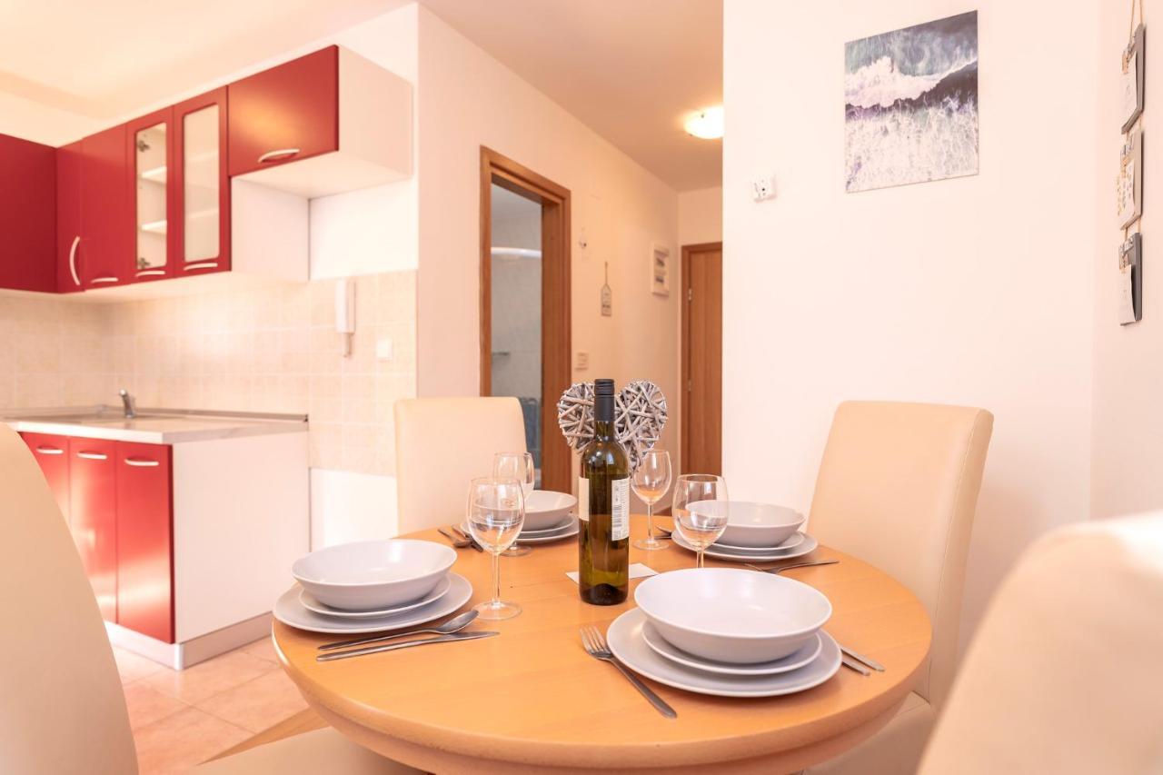 Villa Dalmatia Apartments Бол Екстер'єр фото