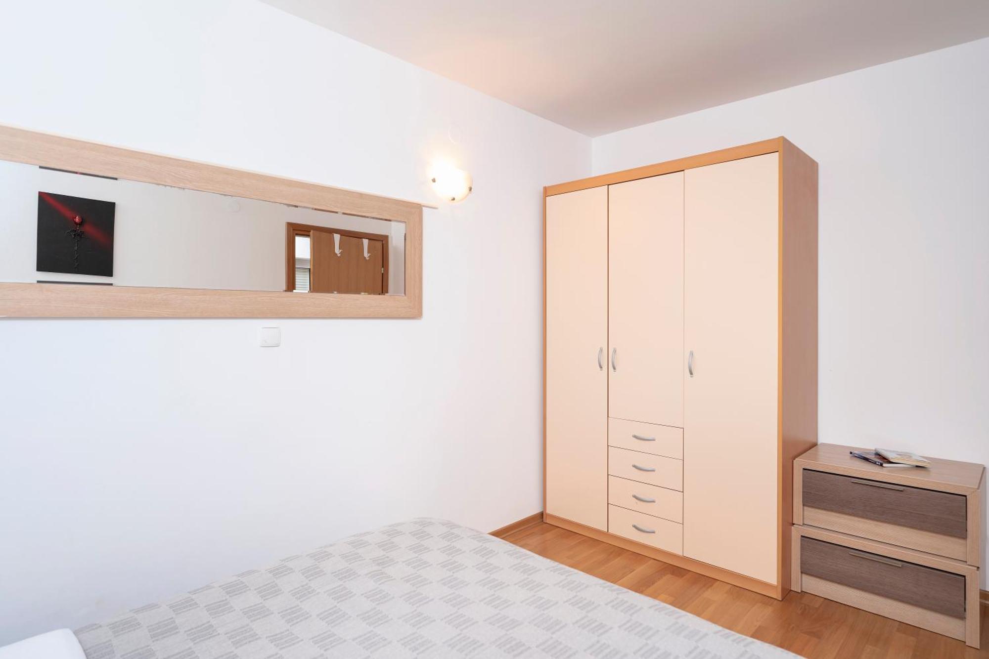 Villa Dalmatia Apartments Бол Екстер'єр фото